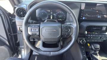 Toyota Land Cruiser VII Terenowy 5d 2.8 D-4D 204KM 2024 Toyota Land Cruiser LC 2.8 D-4D Invincible VII (20, zdjęcie 13