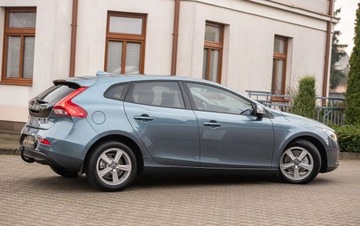 Volvo V40 II Cross Country D2 115KM 2013 Volvo V40 1.6 D2 115KM Alu Pdc Hak Full Serwis Gwarancjia 1.6 Diesel, zdjęcie 13