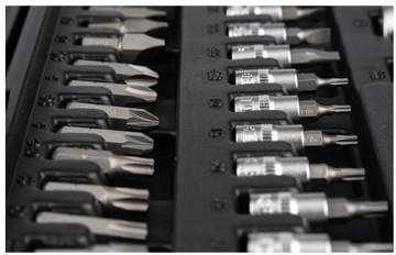 ZESTAW NARZĘDZIOWY KLUCZY NASADOWYCH KLUCZE NASADOWE TORX NASADKI JCB 108EL