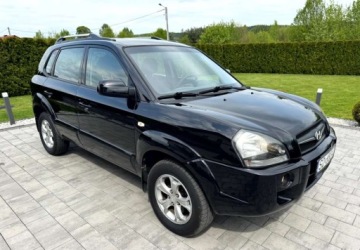 Hyundai Tucson I SUV Facelifting 2.0 CRDi VGT 150KM 2009 Hyundai Tucson Hyundai Tucson 2.0 CRDi Style 2.0 Diesel 150KM