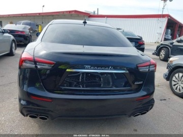 Maserati Ghibli III 2022 Maserati Ghibli Modena 2022 3.0l 3.0 Benzyna 424KM, zdjęcie 4