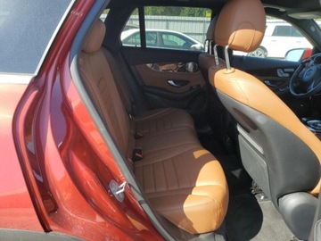 Mercedes GLC C253 2019 Mercedes-Benz GLC 2019 r., 2,0L 300 4MATIC 2.0 Benzyna 241KM, zdjęcie 10