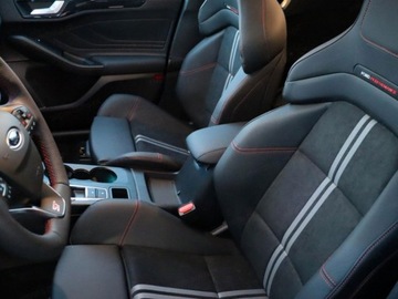 Ford Focus IV Hatchback ST Facelifting 2.3 EcoBoost 280KM 2024 Od ręki - ST X 2.3 EcoBoost 280KM / Pakiet Winter, Driver Assistance, zdjęcie 4