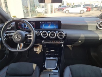 Mercedes CLA C118/X118 Coupe Facelifting 1.3 200 163KM 2024 Mercedes-Benz CLA 200 AMG Line / Kamery 360 / Mult, zdjęcie 9