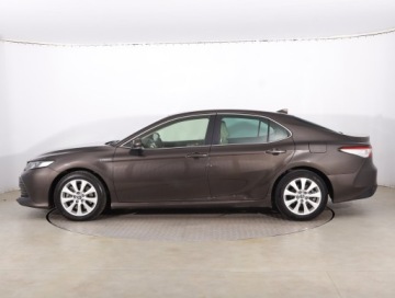Toyota Camry IX Sedan 2.5 Hybrid Dynamic Force 218KM 2020 Toyota Camry 2.5 Hybrid, Salon Polska, Serwis ASO, zdjęcie 2