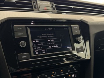 Volkswagen Passat B8 Variant Facelifting 2.0 TDI SCR 150KM 2023 Volkswagen Passat Business ACC LED Hak CarPlayAndroid Auto Podgrzewan, zdjęcie 26
