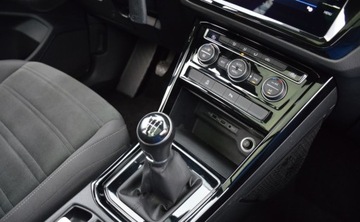 Volkswagen Touran III 2.0 TDI 150KM 2019 Volkswagen Touran 2,0 TDI 150 KM FULL LED HIGH-LINE Alcantara Nawigacja 2.0, zdjęcie 14