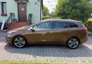 Kia Ceed II Kombi Facelifting 1.6 CRDi 136KM 2016 Kia Ceed 1,6 136KM XENON Key-Less NAVI Led Kamera Serwis Bezwypadkowy, zdjęcie 2