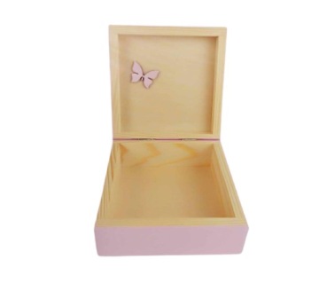 Шкатулка, шкатулка для безделушек с названием Подарок.