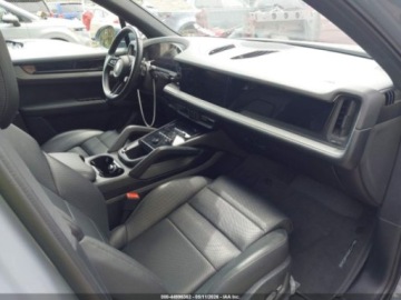 Porsche Cayenne III 2024 Porsche Cayenne 2024r., AWD, 3.0L, od ubezpieczalni 3.0 Benzyna 348KM, zdjęcie 8