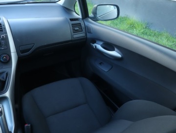 Toyota Auris I Hatchback 1.4 i 16V VVT-i 97KM 2007 Toyota Auris 1.4 VVT-i, Klima, zdjęcie 7