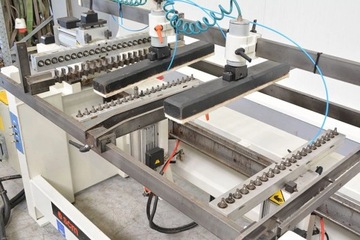 МНОГОШПИНДЕЛЬНЫЙ СВЕРЛИЛЬНЫЙ СТАНОК SCM