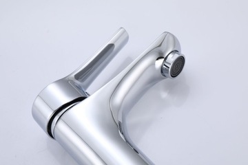 SORAT хромированный смеситель для умывальника