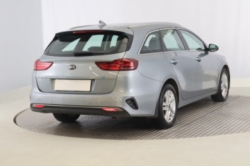Kia Ceed III Kombi 1.6 CRDi 136KM 2021 Kia Ceed 1.6 CRDi MHEV, Salon Polska, Serwis ASO, zdjęcie 4
