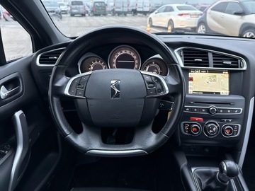 DS 4 I Hatchback Facelifting 2015 (Citroen) 1.6 VTi 120KM 2015 Citroën DS4 1.6 VTi SoChic 1.6 VTi SoChic, zdjęcie 9