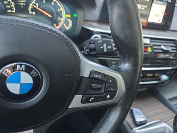 BMW Seria 5 G30-G31 Touring 530d 265KM 2017 530d xDrive Luxury Line aut, zdjęcie 12