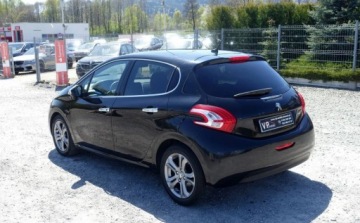 Peugeot 208 I Hatchback 3d 1.6 e-HDI 92KM 2013 Peugeot 208 1.6e-HDI 92KM Oryginalny lakier i szyby Panoramiczny dach Klim, zdjęcie 6