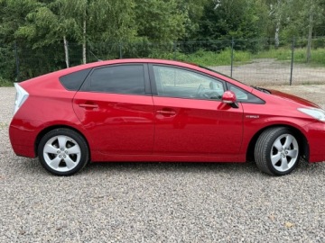 Toyota Prius III Hatchback 1.8 HSD 136KM 2011 Toyota Prius 1.8 HSD Sol III (2009-2015) 1.8 HSD S, zdjęcie 2