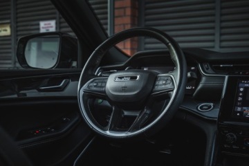 Jeep Grand Cherokee IV 2022 Jeep Grand Cherokee WL | 2022 | 3.6 benzyna + LPG | 25 500 km, zdjęcie 14