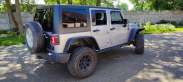 Jeep Wrangler III Unlimited Facelifting 3.6 V6 286KM 2016 Jeep Wrangler Unlimited Black Bear 3.6 V6, zdjęcie 2