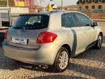 Toyota Auris I Hatchback 3d Facelifting 1.33 Dual VVT-i 101KM 2009 Toyota Auris Pelen serwis Zadbany Benzyna 1.3 Benzyna 101KM, zdjęcie 2