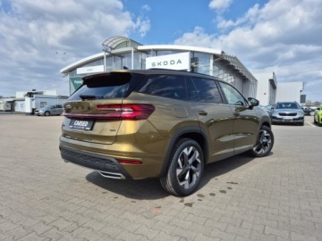 Skoda Kodiaq II 2026 Skoda Kodiaq SPORTLINE 2.0 TSI DSG z placu 204 KM, zdjęcie 5
