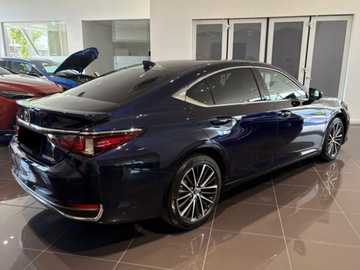 Lexus ES VII (XV70) Sedan Facelifting 300h 218KM 2025 Od ręki - 300h Business Edition 2.5 E-CVT 218KM | Szyberdach!, zdjęcie 5