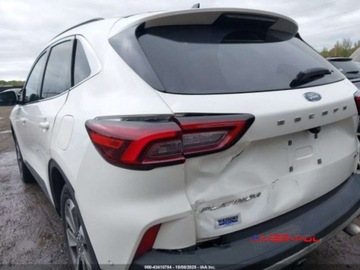 Ford Kuga III 2023 Ford Kuga 2023 r., 2,0L PLATINIUM 2.0 Benzyna 250KM, zdjęcie 15