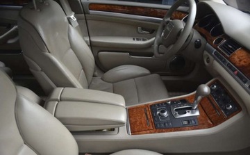Audi A8 D3 Sedan 6.0 W12 450KM 2008 Audi A8 Audi A8 6.0 quattro Langversion 6.0 Benzyna 450KM, zdjęcie 29