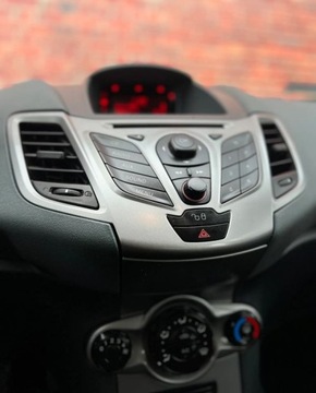 Ford Fiesta VII Hatchback 5d 1.25 Duratec 82KM 2011 Ford Fiesta Klima Isofix Gwarancja w cenie Warszawa VRAL 1.2 Benzyna 82KM, zdjęcie 18