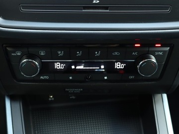 Seat Arona Crossover 1.0 EcoTSI 115KM 2019 Seat Arona 1.0 TSI, Salon Polska, Skóra, Klima, zdjęcie 12