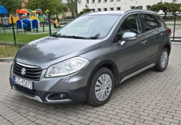 Suzuki SX4 II S-cross 1.6 VVT 120KM 2014 Suzuki SX4 S-Cross Nawigacja Kamera Skorzana tapicerka 4x4 1.6 Benzyna