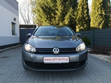 Volkswagen Golf VI Hatchback 5d 1.2 TSI 105KM 2011 Volkswagen Golf 1.2 TSI 105KM Klimatyacja Isofix, zdjęcie 1