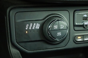 Jeep Renegade SUV Plug-In Seria 2/3 1.3 Turbo 4xe PHEV 190KM 2022 Jeep Renegade 4xe, 4X4, Automat, Navi, Klima, zdjęcie 16