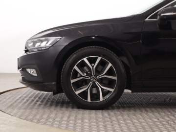 Volkswagen Passat B8 Variant Facelifting 1.5 TSI EVO 150KM 2023 VW Passat 1.5 TSI, Salon Polska, 1. Właściciel, zdjęcie 14