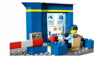 ПОЛИЦЕЙСКИЙ УЧАСТОК LEGO CITY — ПОГОНЯ