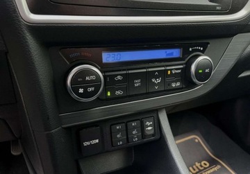 Toyota Auris II Touring Sports Valvematic 130 132KM 2014 Toyota Auris 1.6 BEZWYPADKOWA 132KM kamera gwarancja 1.6 Benzyna, zdjęcie 27