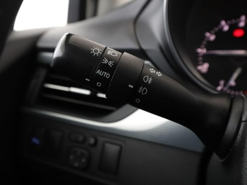 Toyota Avensis III Wagon Facelifting 2015 1.8 Valvematic 147KM 2016 Toyota Avensis niski przebieg skóra navi grzane, zdjęcie 32