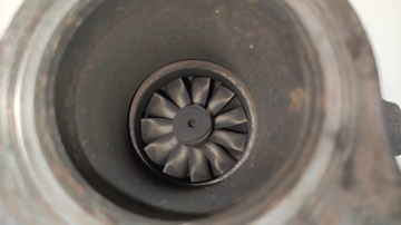 28201-2A870 TURBÍNA TURBO KOLEKTOR VÝFUKOVÝ KIA CARENS IV 1,7CRDI