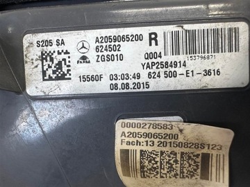 MERCEDES C TŘÍDA W205 14+ PRAVÁ SVĚTLO ZADNÍ KOMBI LED