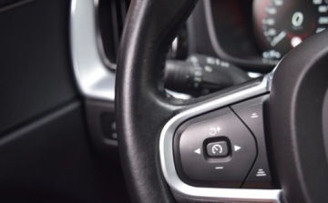 Volvo XC60 II Crossover D3 150KM 2018 Volvo XC 60 2.0 d Manual Virtual Panorama Navi Ledy Blis 2.0 Diesel 150KM, zdjęcie 21