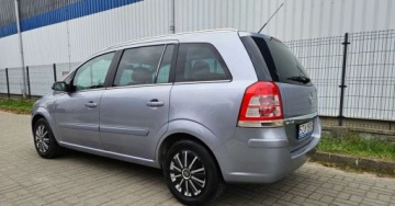 Opel Zafira B 1.8 ECOTEC 140KM 2009 Opel Zafira 1.8 140ps. Benzyna 7-0sob 1.8 Benzyna 140KM, zdjęcie 12