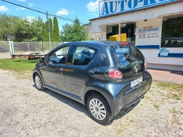 Toyota Aygo I Hatchback 5d Facelifting 1.0 VVT-i 68KM 2013 TOYOTA AYGO (_B1_) 1.0 (KGB10_) 68 KM, zdjęcie 14
