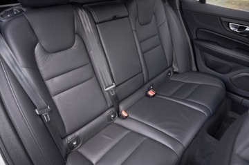 Volvo V60 II  2022 V60 __SUPER PEDANTYCZNY STAN__KUBEŁKOWE FOTELE, zdjęcie 32