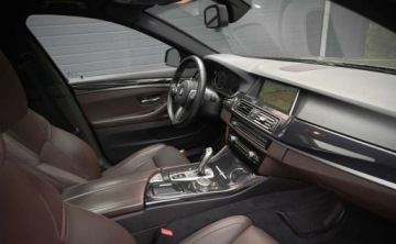 BMW Seria 5 F10-F11 Touring Facelifting 520i 184KM 2015 BMW Seria 5 BMW Seria 5 520i Sport-Aut 2.0 Benzyna 184KM, zdjęcie 13