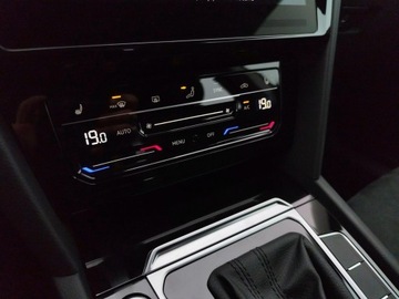 Volkswagen Arteon Fastback Facelifting 2.0 TDI 200KM 2022 Volkswagen Arteon Shooting Brake Elegance, 2.0 TDI, zdjęcie 22