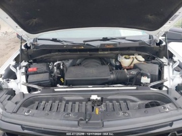 Chevrolet Silverado II 2023 Chevrolet Silverado 2023r., 4x4, 5.3L 5.3 Benzyna 355KM, zdjęcie 11