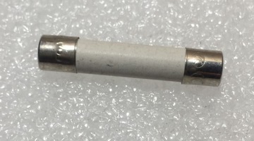 Bezpiecznik ceramiczny 8A 250V 6x30mm