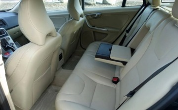 Volvo 2017 Volvo V60 Cross Country Cross Country 2.0 D4 190KM Automat Jasna skora Kam, zdjęcie 5
