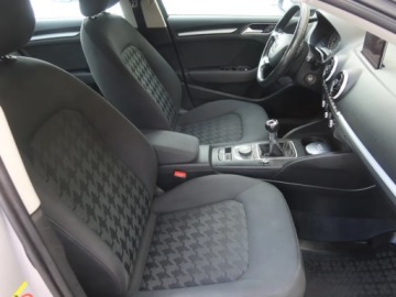 Audi A3 8V Limousine 1.4 TFSI 125KM 2014 Audi A3 1.4 TFSI, Salon Polska, Xenon, Bi-Xenon, zdjęcie 8